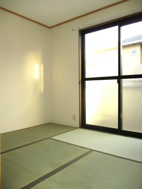 ��ʌ�����s�厚�����̃A�p�[�g�̂��̑������E�X�y�[�X