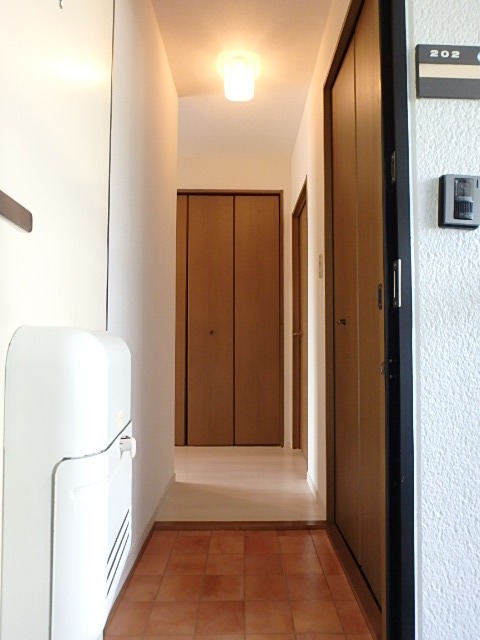 ��ʌ�����s�厚�����̃A�p�[�g�̌���