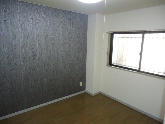 ��ʌ�����s���s���R���ڂ̃}���V�����̂��̑������E�X�y�[�X