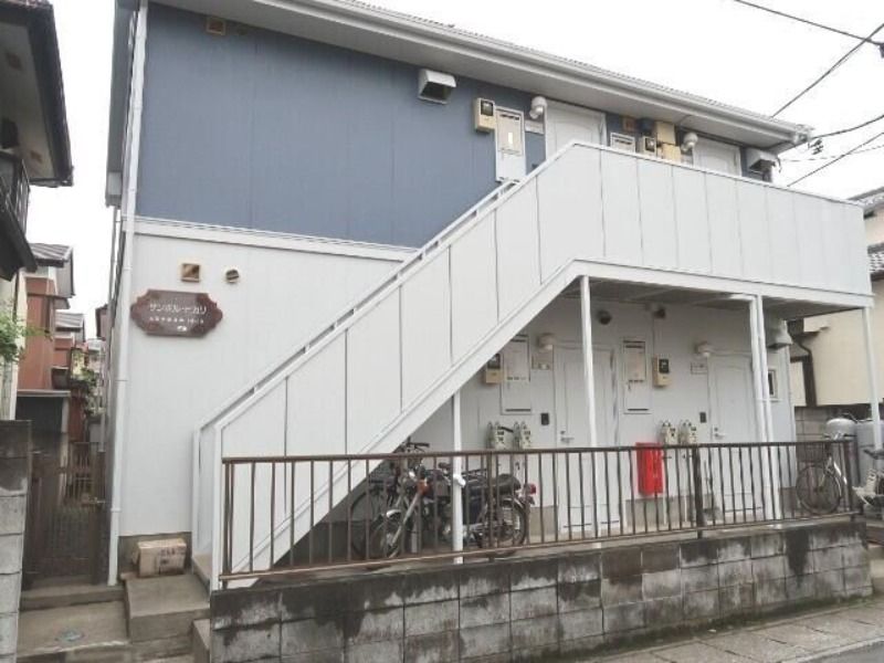 ��ʌ��������܎s�k��ޗǒ��̃A�p�[�g�̌����O��