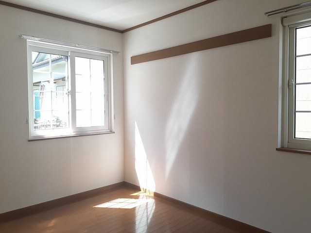 ��ʌ������s���T���ڂ̃A�p�[�g�̋��ԁE���r���O