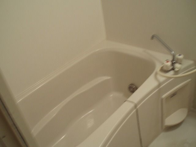 ��ʌ��������܎s�Y�a����P���ڂ̃A�p�[�g�̃o�X