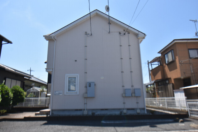 ��ʌ������s���T���ڂ̃A�p�[�g�̃G���g�����X