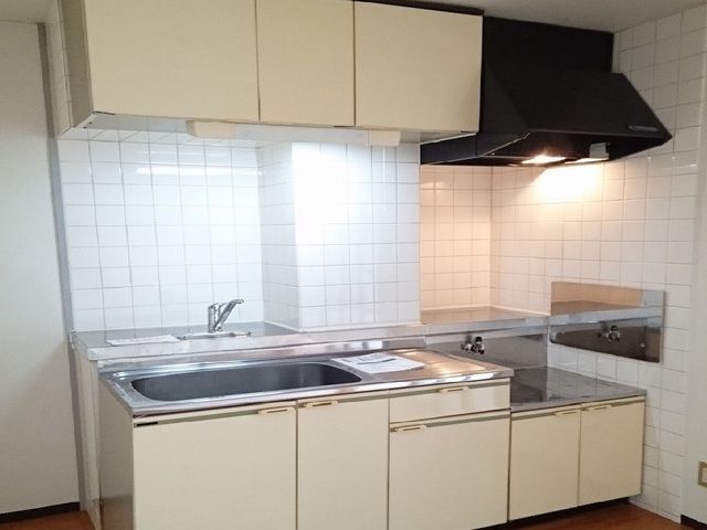 ��ʌ��t�����s����S���ڂ̃}���V�����̃L�b�`��