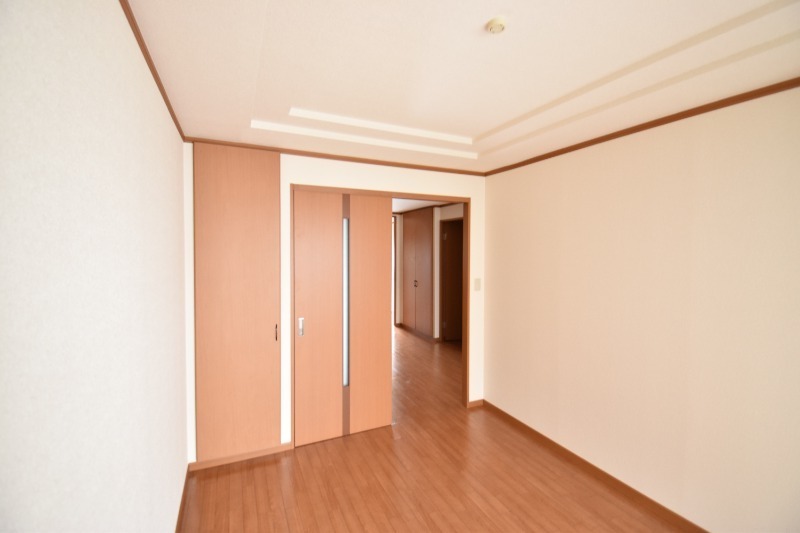 ��ʌ��k�����S�ɓޒ��{���P���ڂ̃}���V�����̂��̑������E�X�y�[�X