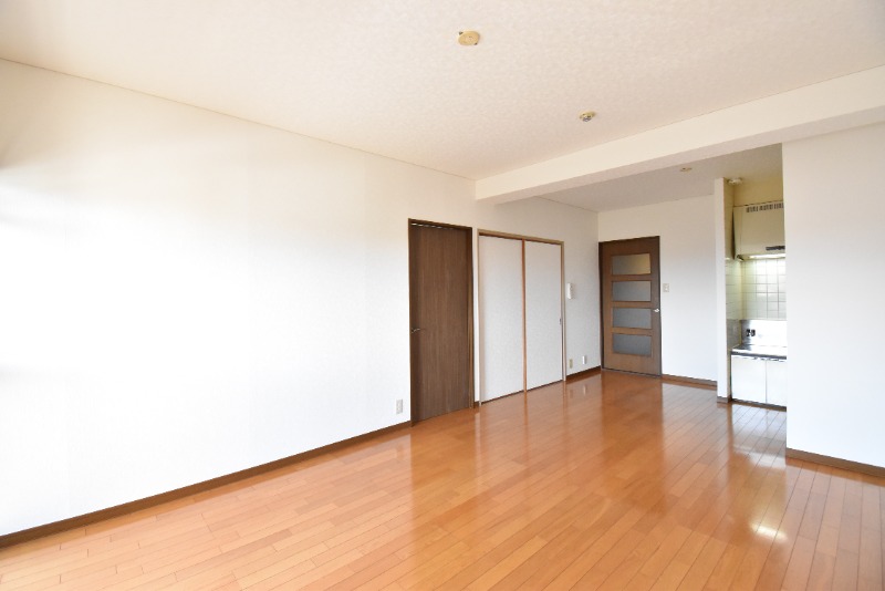 ��ʌ�����s�����P���ڂ̃}���V�����̋��ԁE���r���O