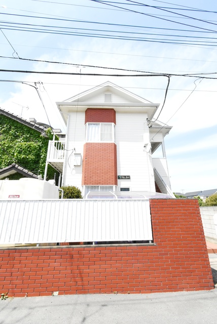 ��ʌ��������܎s������厚�V��37-15�̃A�p�[�g�̌����O��