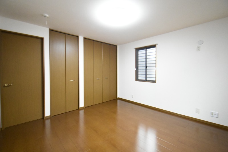 ��ʌ�����s�厚���˂̃A�p�[�g�̂��̑������E�X�y�[�X