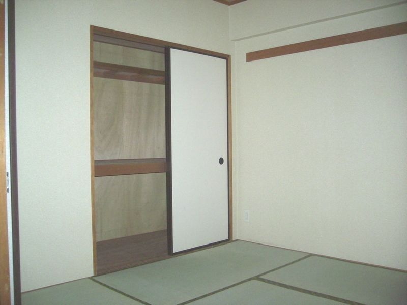 ��ʌ��������܎s�΋擌�Y�a�X���ڂ̃}���V�����̎��[