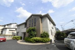 ��ʌ��������܎s�����擌��{�P����84-13�̃A�p�[�g�̌����O��