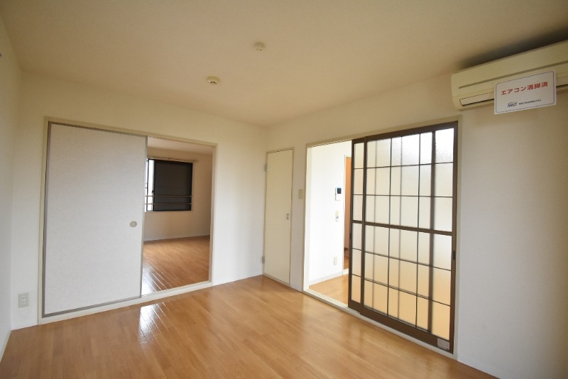 ��ʌ��������܎s������厚����̃A�p�[�g�̋��ԁE���r���O