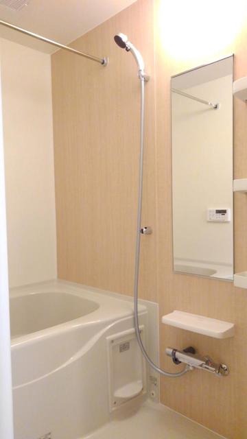 ��ʌ��@�c�s���V�h�T���ڂ̃A�p�[�g�̃o�X