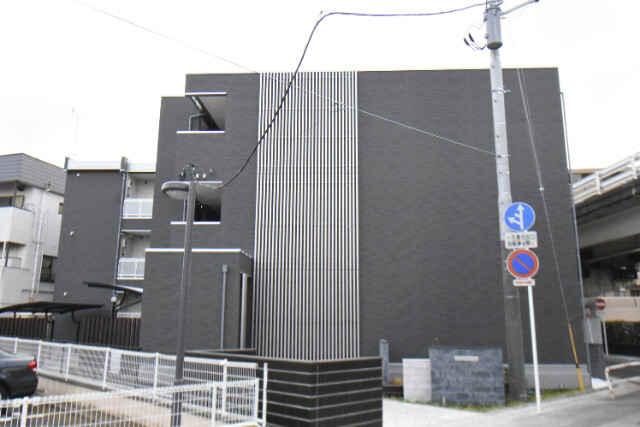 ��ʌ��������܎s�k��y�C���Q����92-16�̃}���V�����̌����O��