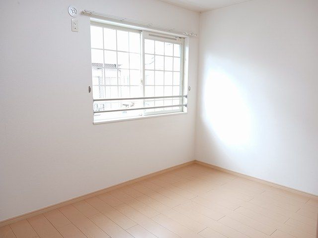 ��ʌ��t�����s�����g�c�̃A�p�[�g�̂��̑������E�X�y�[�X