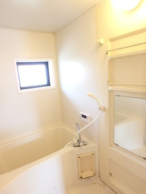 ��ʌ�����s�厚�����̃A�p�[�g�̃o�X