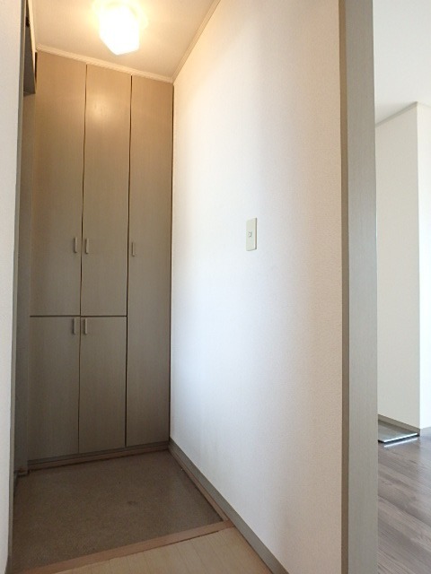 ��ʌ�����s�厚�����̃A�p�[�g�̌���