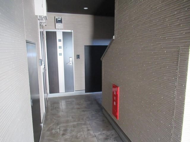 ��ʌ�����s�����P���ڂ̃A�p�[�g�̃G���g�����X