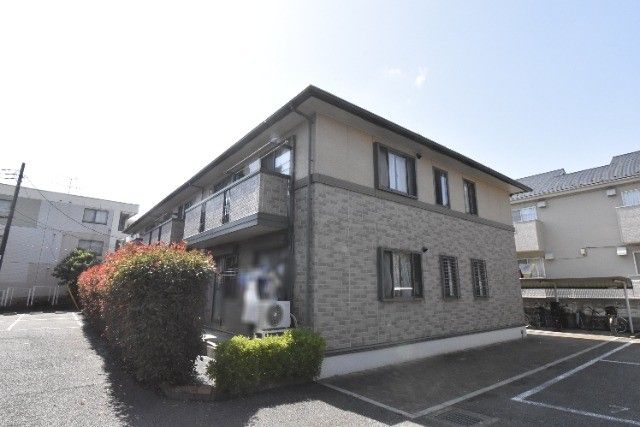 ��ʌ��������܎s�k����i���Q����1803-1�̃A�p�[�g�̌����O��