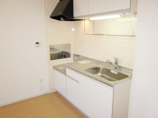 ��ʌ��@�c�s�Β��R���ڂ̃A�p�[�g�̃L�b�`��