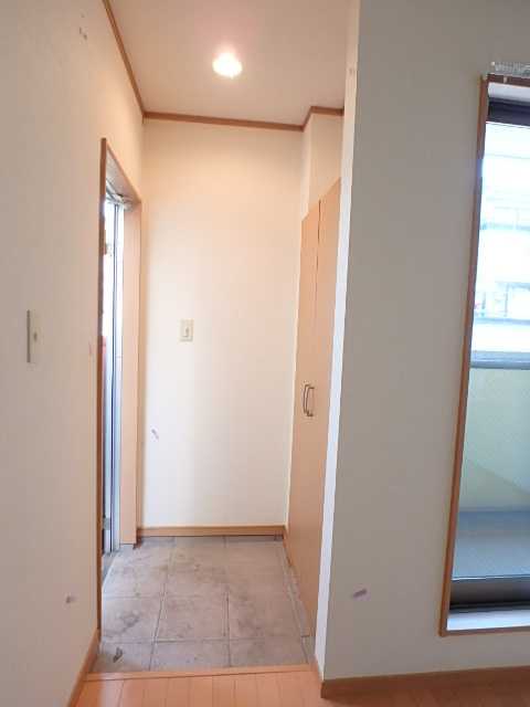 ��ʌ��������܎s��{��V�����Q���ڂ̃A�p�[�g�̌���