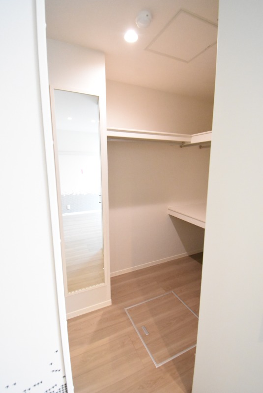 ��ʌ��������܎s�Y�a��j���J�R���ڂ̃}���V�����̎��[