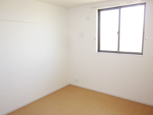 ��ʌ��@�c�s�Β��R���ڂ̃A�p�[�g�̂��̑������E�X�y�[�X