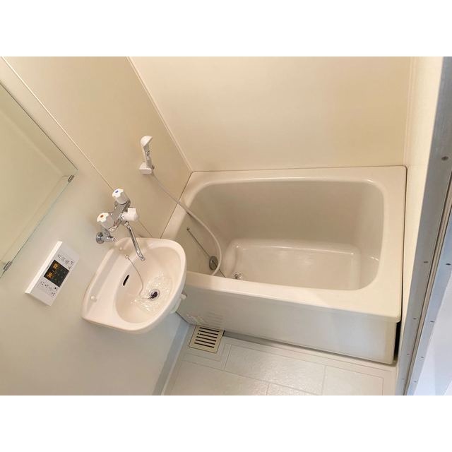 ��ʌ������s���v��̃}���V�����̃o�X