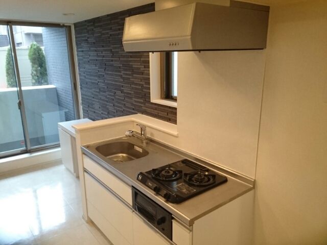 ��ʌ�����s�씵���J�U���ڂ̃}���V�����̃L�b�`��