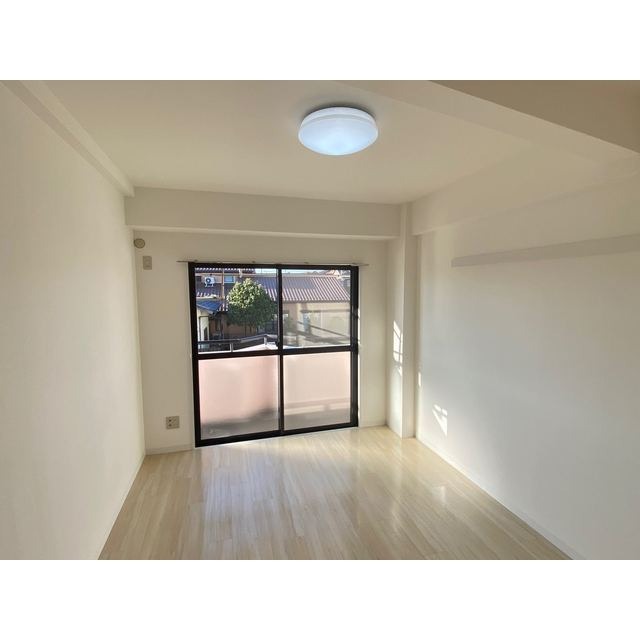 ��ʌ������s���v��̃}���V�����̂��̑������E�X�y�[�X