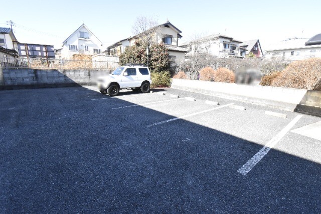 ��ʌ��������܎s����厚�w��̃A�p�[�g�̒��ԏ�