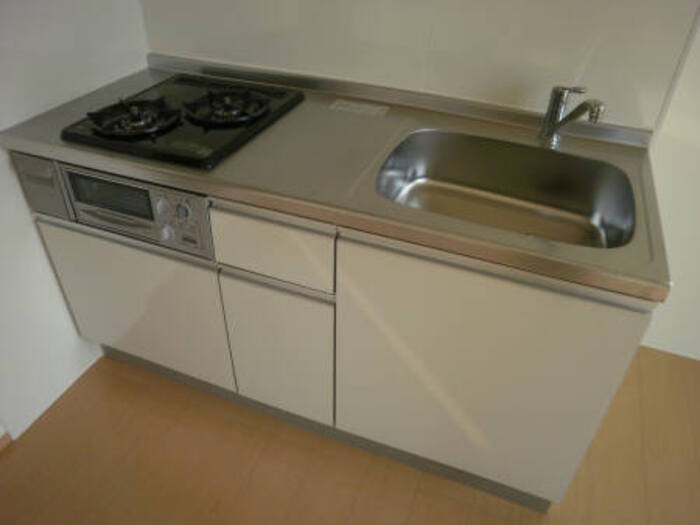 ��ʌ������s�����̃A�p�[�g�̃L�b�`��