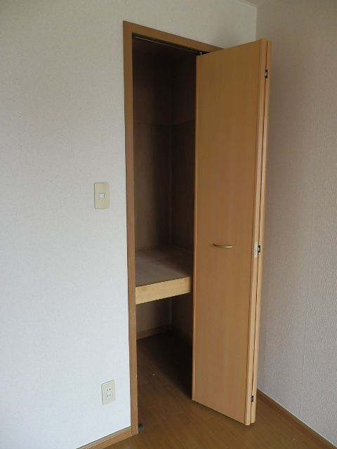 ��ʌ��������܎s����厚���m��̃A�p�[�g�̎��[