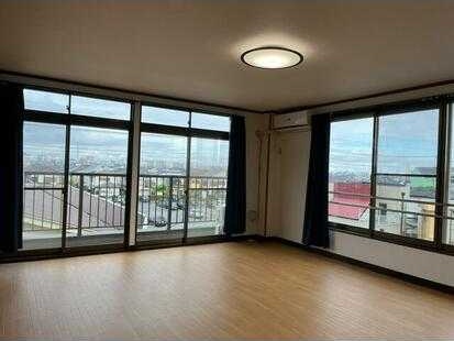 ��ʌ��z�J�s�{�{���S���ڂ̃}���V�����̋��ԁE���r���O