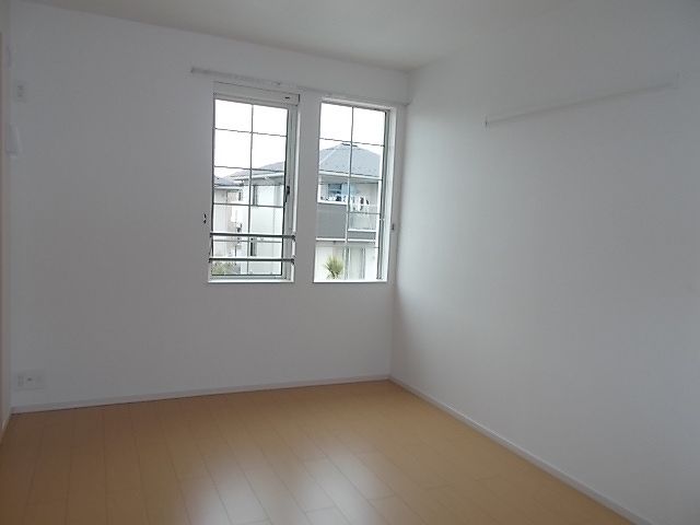 ��ʌ��������܎s�΋�厚�����̃A�p�[�g�̂��̑������E�X�y�[�X