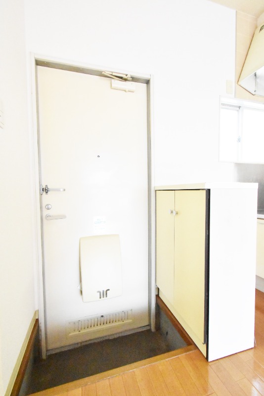 ��ʌ���z�s�厚�I��̃A�p�[�g�̌���