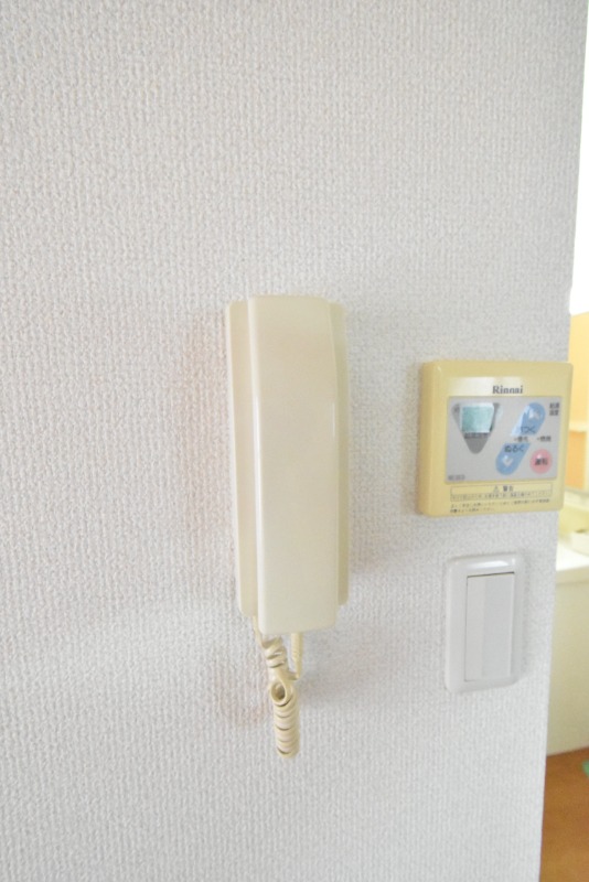 ��ʌ���z�s�厚�I��̃A�p�[�g�̂��̑��ݔ�