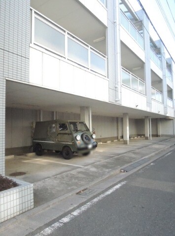 ��ʌ��������܎s�΋擌�Y�a�Q���ڂ̃}���V�����̒��ԏ�