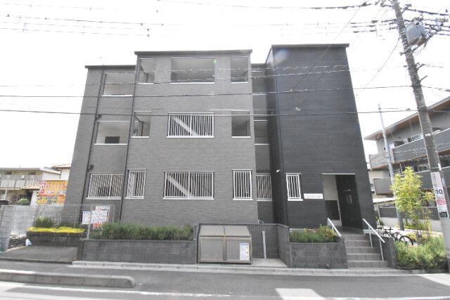 ��ʌ��������܎s������㗎���X����13-23�̃A�p�[�g�̌����O��