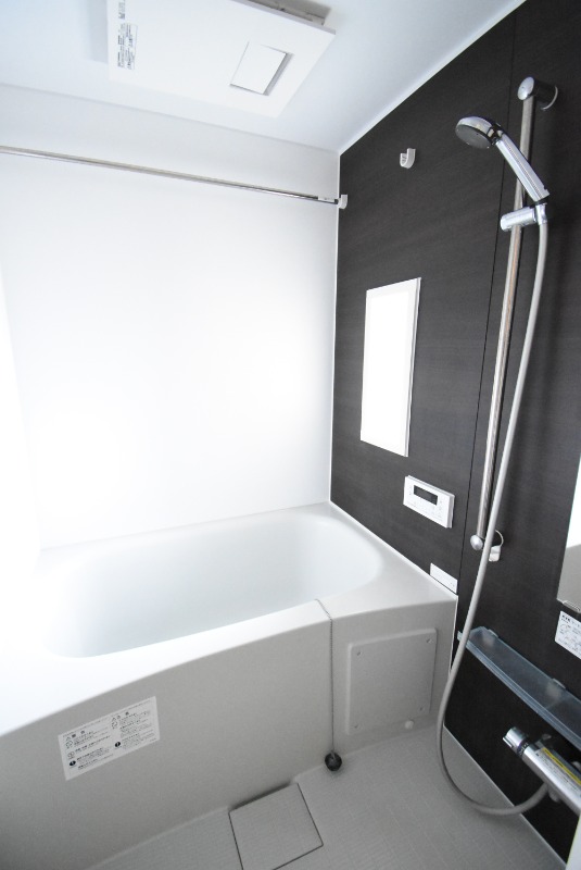 ��ʌ��������܎s��{�捂�@���P���ڂ̃}���V�����̃o�X