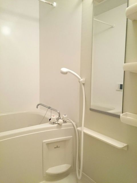 ��ʌ��t�����s�~�c�Q���ڂ̃A�p�[�g�̃o�X