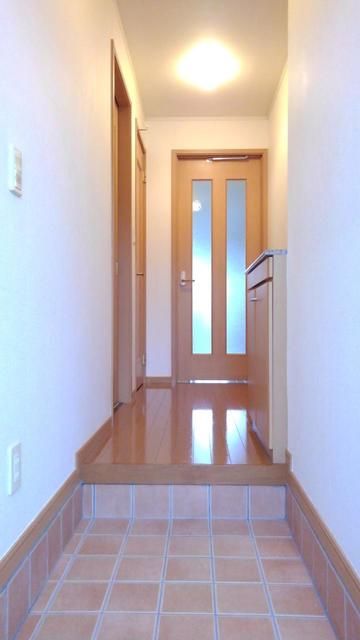 ��ʌ��t�����s�~�c�Q���ڂ̃A�p�[�g�̌���