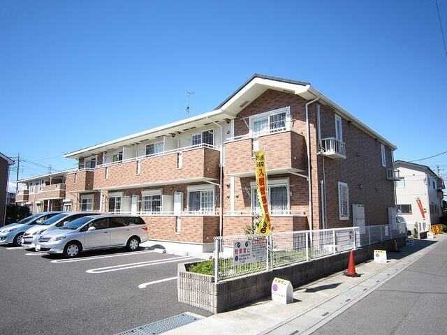 ��ʌ��t�����s�~�c�Q���ڂ̃A�p�[�g�̒��ԏ�