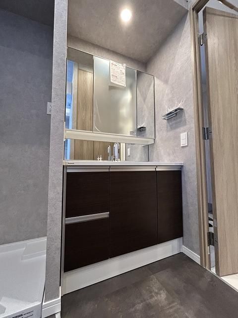 ��ʌ��������܎s�k��y�C���P���ڂ̃}���V�����̐��ʏ�