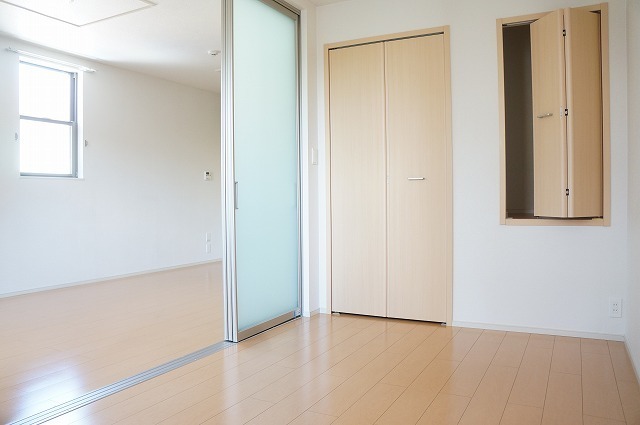 ��ʌ��������܎s������~����U���ڂ̃A�p�[�g�̋��ԁE���r���O