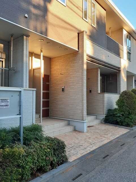 ��ʌ��������܎s������~����U���ڂ̃A�p�[�g�̃G���g�����X