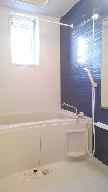 ��ʌ��������܎s��΋�{���Q���ڂ̃A�p�[�g�̃o�X