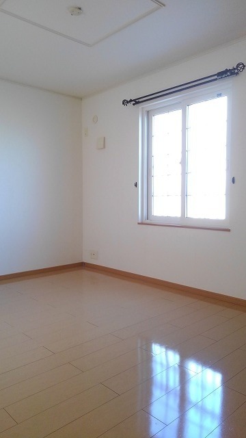 ��ʌ��������܎s��΋�{���Q���ڂ̃A�p�[�g�̂��̑������E�X�y�[�X