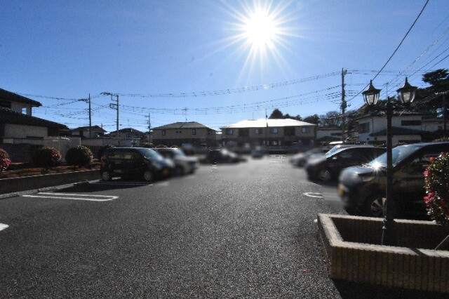 ��ʌ��������܎s��΋�{���Q���ڂ̃A�p�[�g�̒��ԏ�