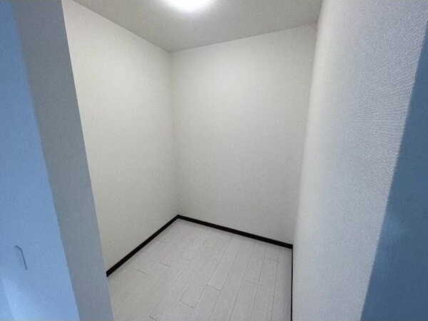 ��ʌ�����s�씵���J�Q���ڂ̃A�p�[�g�̎��[