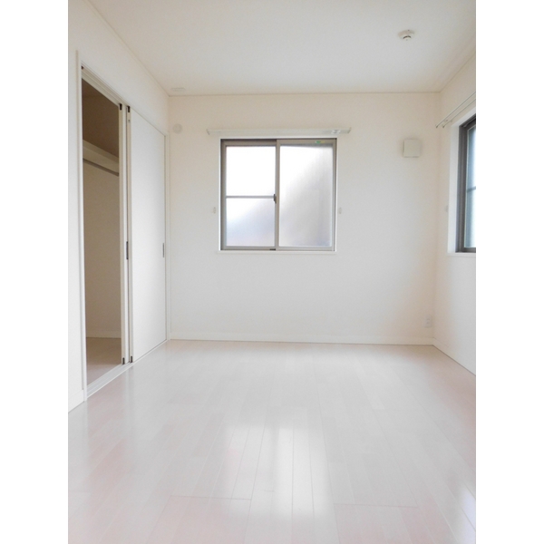 ��ʌ������s��ׂU���ڂ̃A�p�[�g�̂��̑������E�X�y�[�X